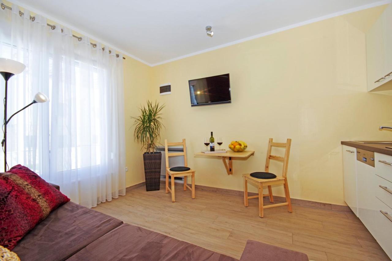 Apartment Laura Privlaka  Exterior foto